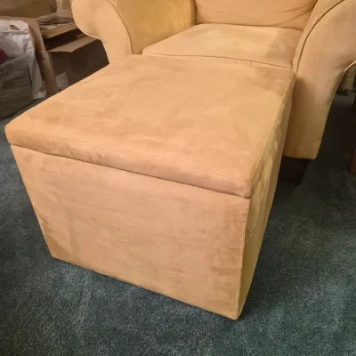 LOT 26L: Broyhill Pale Yellow Microfiber Chair & Storage Ottoman with Side Table & Lamp