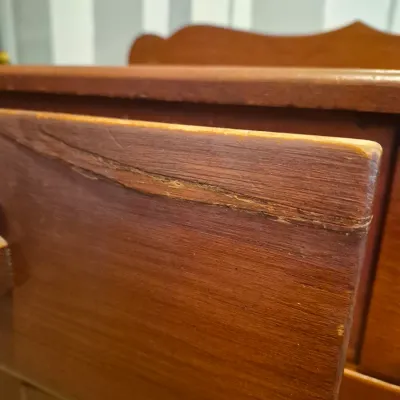 LOT 15X: Antique Solid Wood Chest of Drawers