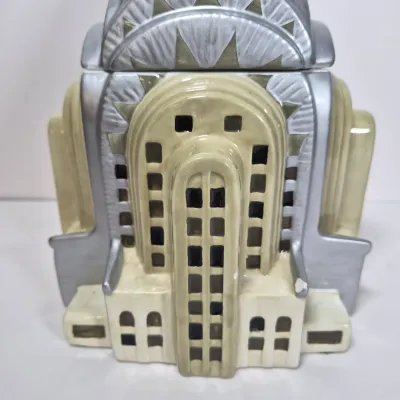 LOT 193K: Vintage Treasure Craft Chrysler Building Ceramic Cookie Jar