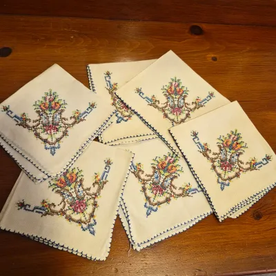 LOT 16X: Ladder-Back Rush Seat Chair with Collection of Vintage Linens