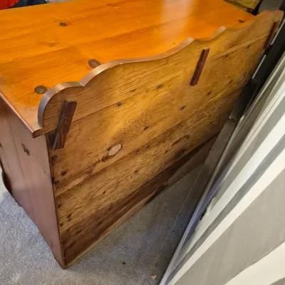 LOT 15X: Antique Solid Wood Chest of Drawers