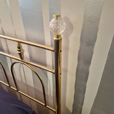 LOT 18X: Vintage Full-Size Gold Metal/Brass-Style Headboard with Crystal-Style Post Finials