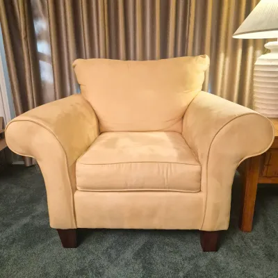 LOT 26L: Broyhill Pale Yellow Microfiber Chair & Storage Ottoman with Side Table & Lamp