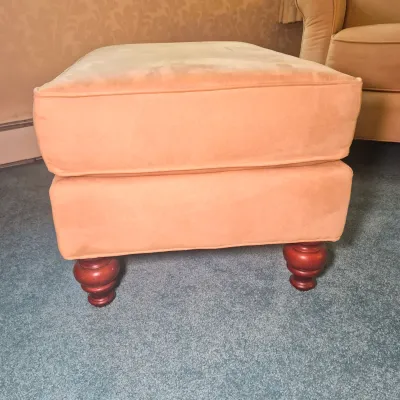LOT 20W: Broyhill Microfiber Chair and Ottoman