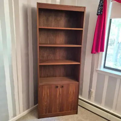 LOT 13X: Vintage Mid-Century Bookcase/Shelving Unit