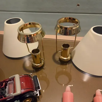 Little model cars, and a couple other items. strange lot, sorry!