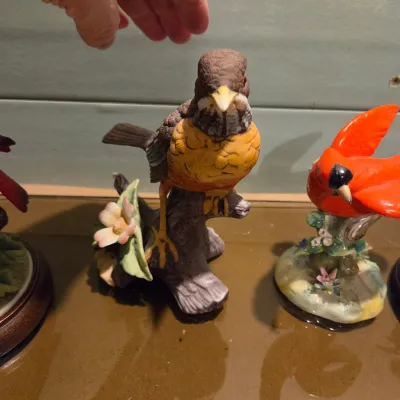 Sale Photo Thumbnail #509: Set of 4 Bird Figurines