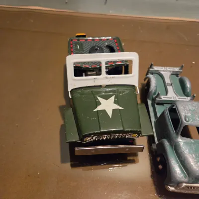 Sale Photo Thumbnail #457: Lot of 4 toy vehicles