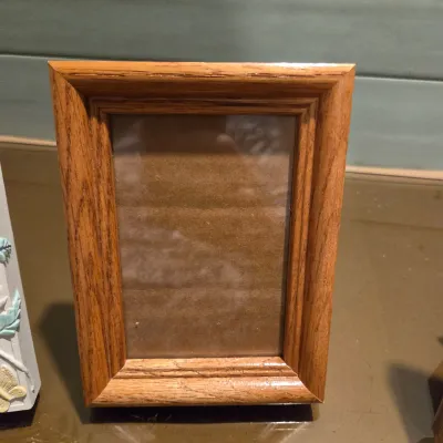 Sale Photo Thumbnail #423: 5 small frames