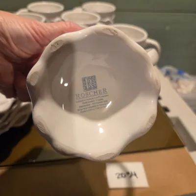 Roscher Antique White Leaf Dishes