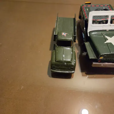 Sale Photo Thumbnail #454: Lot of 4 toy vehicles