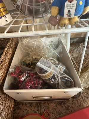 Sale Photo Thumbnail #732
