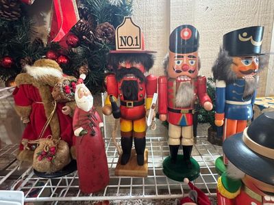 Sale Photo Thumbnail #723