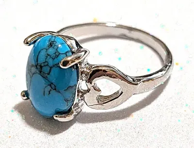 **NEW ARRIVAL** Size 10 "CRACKLED" BLUE OVAL TURQUOISE STYLE RING with Single "HEART" Band Sides on a Silver Tone...