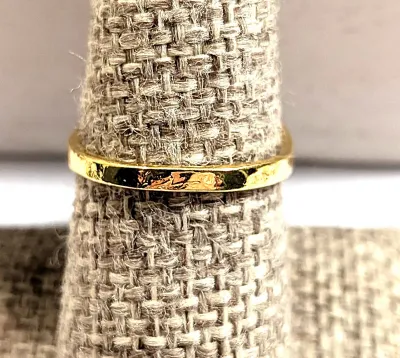 **NEW ARRIVAL** Size 7 RED TEARDROP Center Stone RING with Small GREEN "Globes' Surround + Gold & Black Color Setting on a...