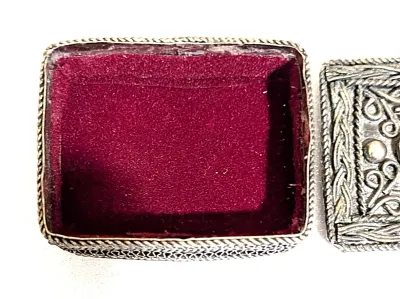 ***NEW ARRIVAL*** Small METAL Rectangle 2 Pc. "GRAPHIC DESIGN" TRINKET BOX (2" x 1½" x ½") with Red Cloth Inlay,...