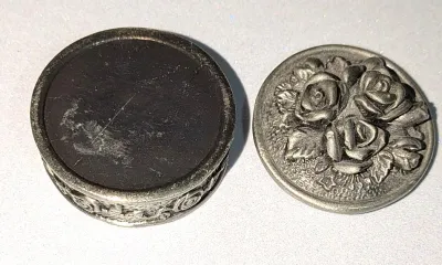 ***NEW ARRIVAL*** Small METAL Round 2 Pc. "ROSES BOUQUET" TRINKET BOX (1½" Diam.) with Red Cloth Inlay & Flower &...
