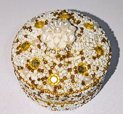 ***NEW ARRIVAL*** WHITE & AMBER TUBE BEADED 2 Pc. TRINKET BOX (2" H x 2¾" Diam.) with Top Acrylic White Flower and...