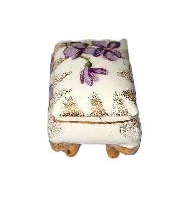 ***NEW ARRIVAL*** Small Vintage-Style CERAMIC Rectangle 2 Pc. "PURPLE FLOWERS BOUQUET" TRINKET BOX (2" x 1¼") with 4...