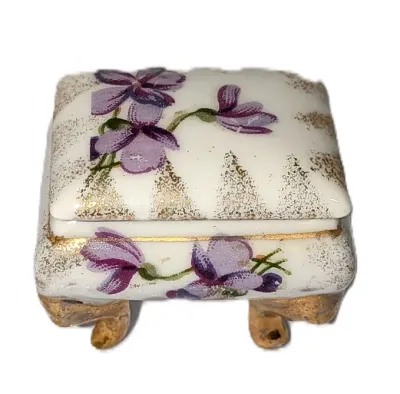 ***NEW ARRIVAL*** Small Vintage-Style CERAMIC Rectangle 2 Pc. "PURPLE FLOWERS BOUQUET" TRINKET BOX (2" x 1¼") with 4...