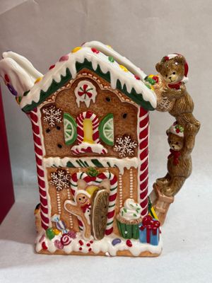 Fitz and Floyd First Ladies Collection Gingerbread Pitcher Coleen Christian Burke Coffee/Tea/Hot Chocolate.