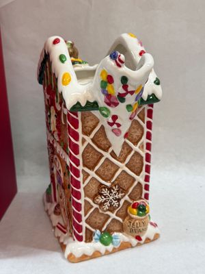 Fitz and Floyd First Ladies Collection Gingerbread Pitcher Coleen Christian Burke Coffee/Tea/Hot Chocolate.