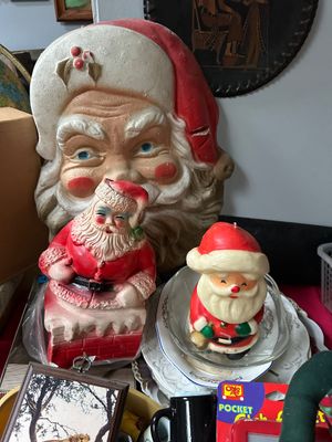 Sale Photo Thumbnail #77: Collection of vintage Christmas Santa Claus decorations