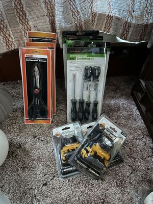 Sale Photo Thumbnail #92: Selection of new in package tools, scissors,  & head lamps.