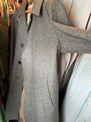 Sale Photo Thumbnail #126: Vintage gray herringbone tweed overcoat 