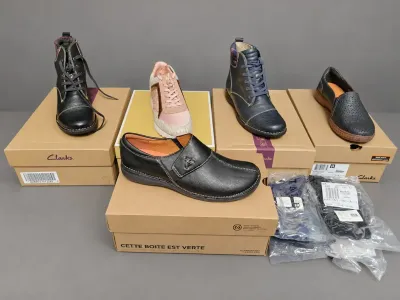 NEW WOMEN'S CASUAL SHOES (SIZE 11)