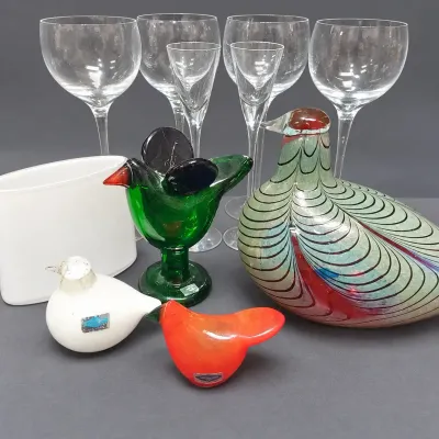 ART GLASS BIRDS AND GLASSES BY NUUTAJARVI 1793 FINLAND 