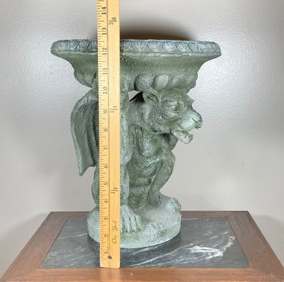 LOT 535: Gargoyle Greeter - Resin Gargoyle Bowl / Feeder