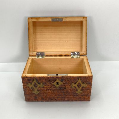 LOT 520: Vintage Carved Wood / Horn Collection - Poland Jewelry / Trinket Box, Panther and Catch All / Plate