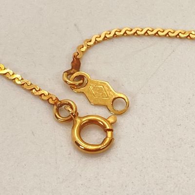 LOT 4: Gold Twisted Knot Necklace - 14KT, TW 2.1g, 30"