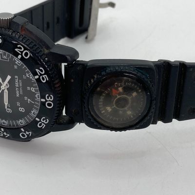 LOT 522: Luminox Navy Seals - T Swiss Made T 200m / 660ft Watch