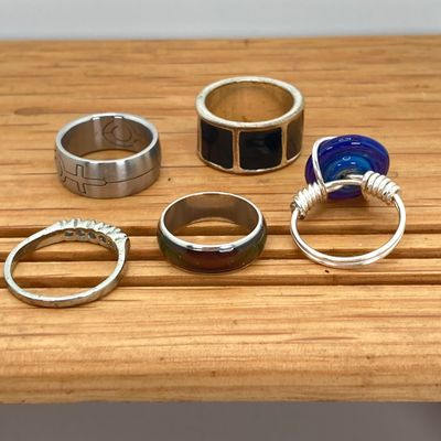 LOT 528: Assorted Rings (Wire Wrapped / Mood Style and More) with Snake Ear Cuff Set