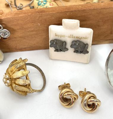 Sale Photo Thumbnail #259