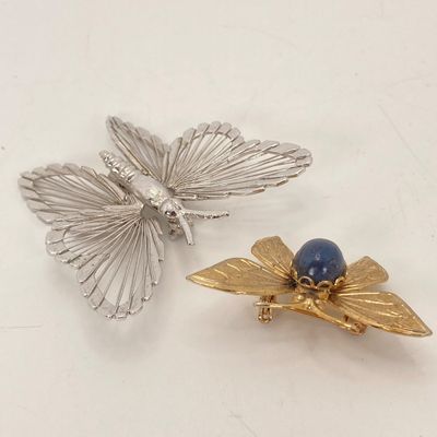 LOT 7: Collection of Brooch / Pins - Butterflies, Dragonflies Including 925 and Brown and Purple Flower