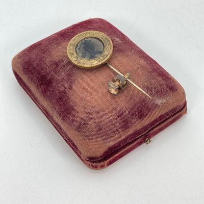 LOT 46: Unique Find - Antique 1860 Abraham Lincoln Campaign Button / Stick Pin with a Ferro Type Portrait of Abe Lincoln!!