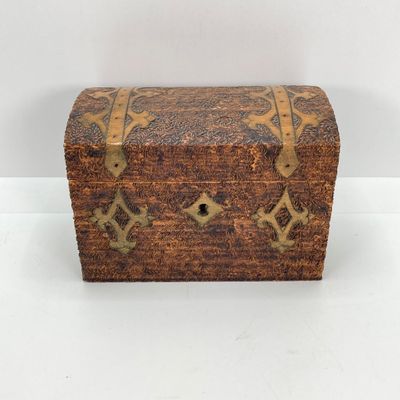 LOT 520: Vintage Carved Wood / Horn Collection - Poland Jewelry / Trinket Box, Panther and Catch All / Plate