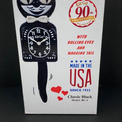 LOT 527: The Original Kit-Cat Klock (New Old Stock) in Original Packaging