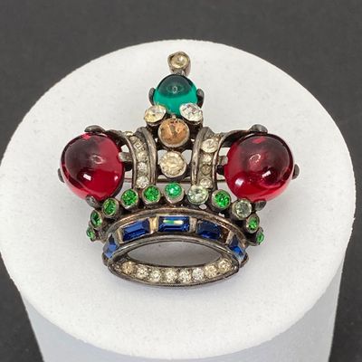 LOT 6: Vintage Trifari Alfred Philippe Crown Cabochon Brooch Pin - 13.0 GTW