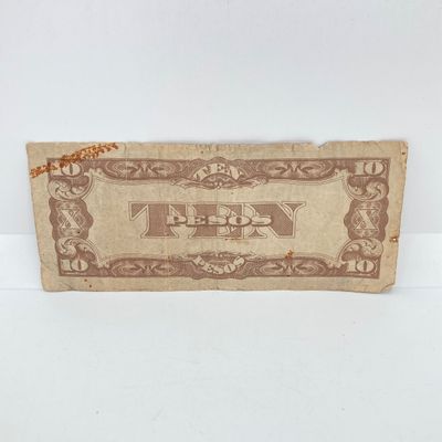 LOT 525: Vintage Foreign Currency / Paper Money