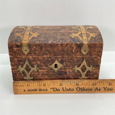 LOT 520: Vintage Carved Wood / Horn Collection - Poland Jewelry / Trinket Box, Panther and Catch All / Plate