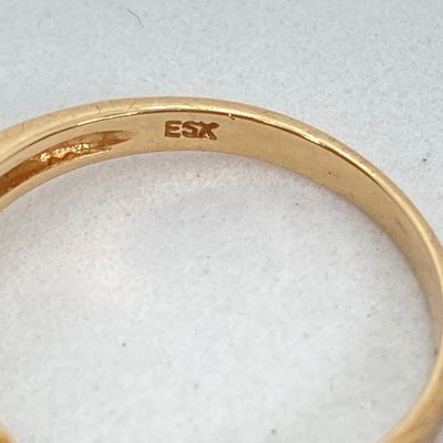 LOT 47: ESX Gold Emerald and Diamond Chip Ring - 10KT, 2.0 GTW, Sz 6.5