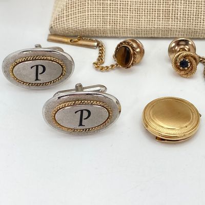 LOT 37: Collection Men's Jewelry - Cuff Links, Tie Clips / Bars (Sterling Included Tw 4.0g), Articulated Fish and More