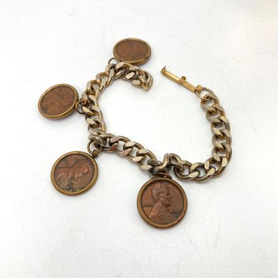 LOT 519: Vintage Collection - Three Series 1976 Two Dollar Bills / Paper Money with Consecutive Serial Number, Penny / Nickel Coin...