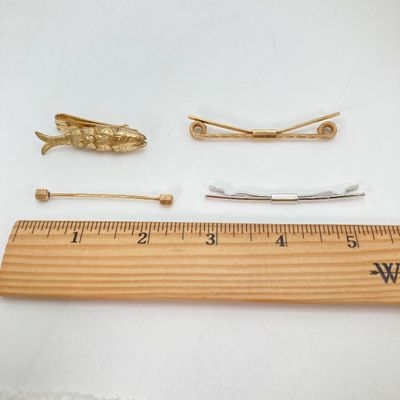 LOT 37: Collection Men's Jewelry - Cuff Links, Tie Clips / Bars (Sterling Included Tw 4.0g), Articulated Fish and More