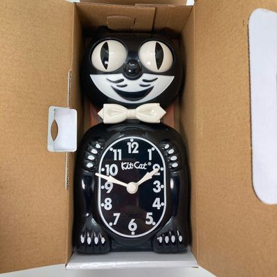 LOT 527: The Original Kit-Cat Klock (New Old Stock) in Original Packaging