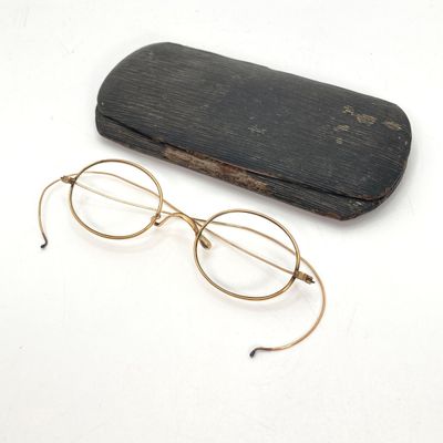 LOT 71: Vintage Gold Filled Eye Glasses with Case